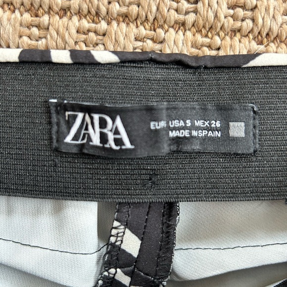 Zara patterned pants - Picture 3 of 3